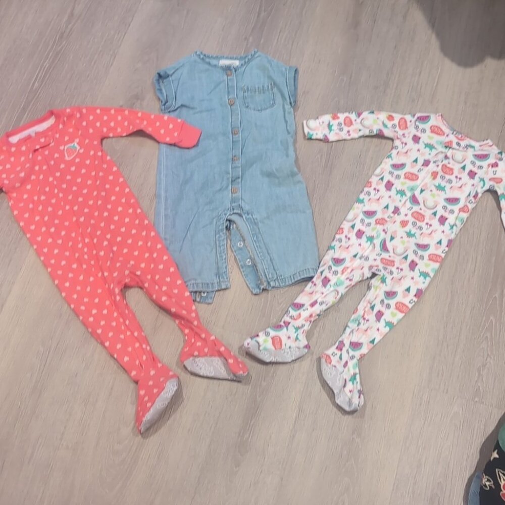Carter's 6-9 months Kids bundle
